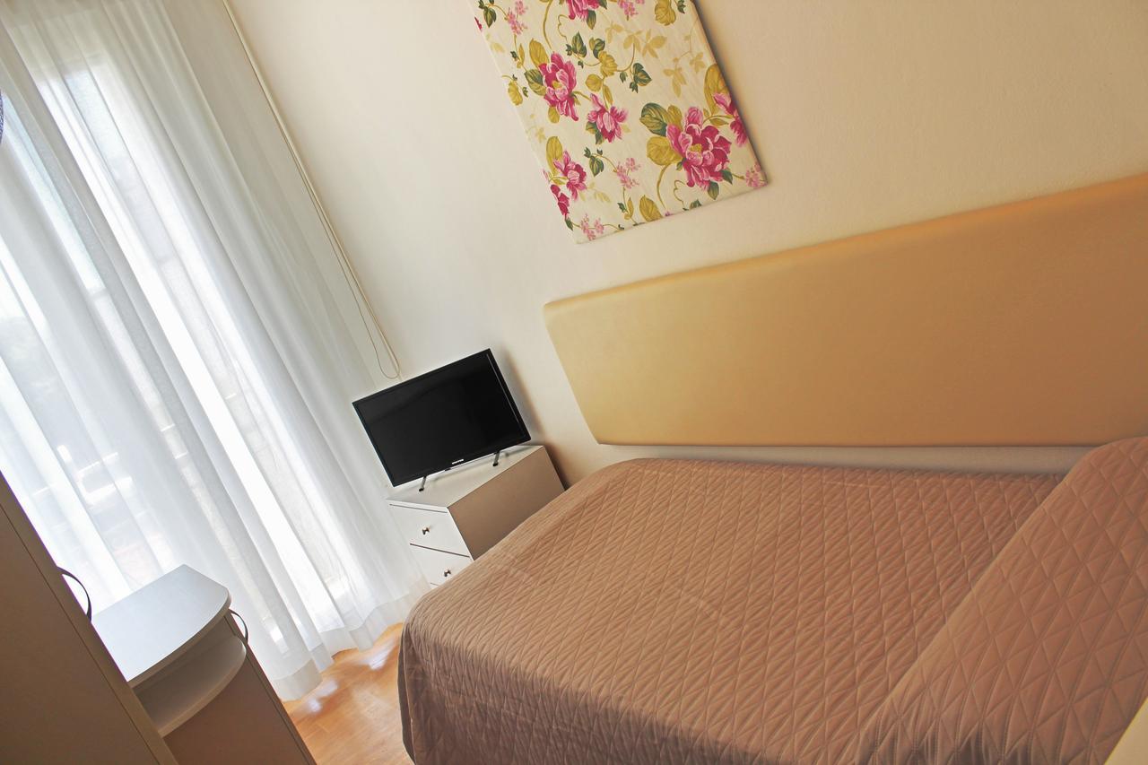 Hotel Lungomare Cattolica Eksteriør billede
