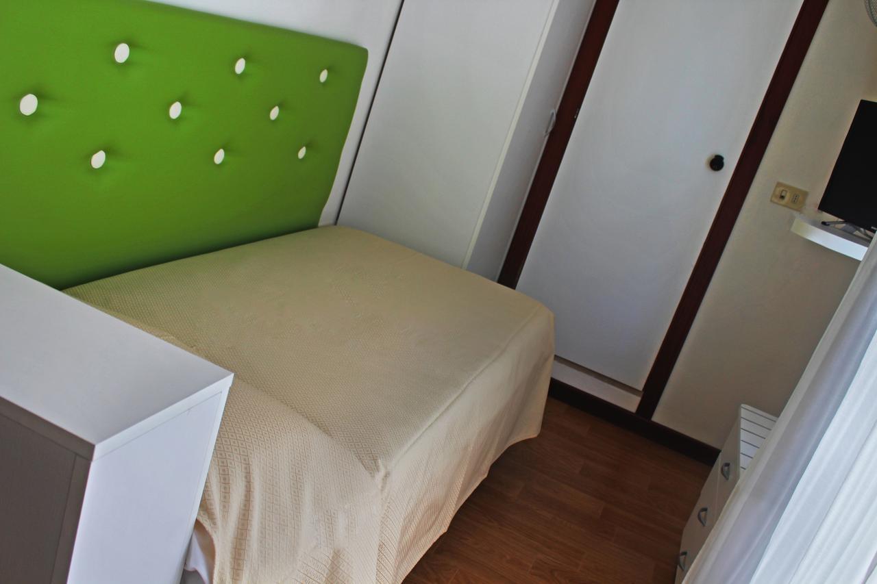 Hotel Lungomare Cattolica Eksteriør billede
