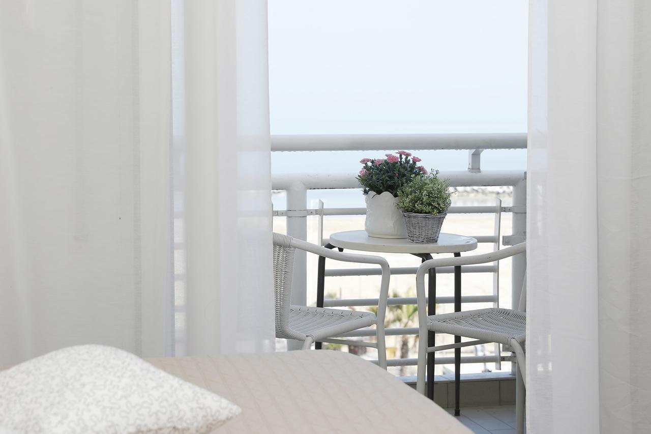 Hotel Lungomare Cattolica Eksteriør billede